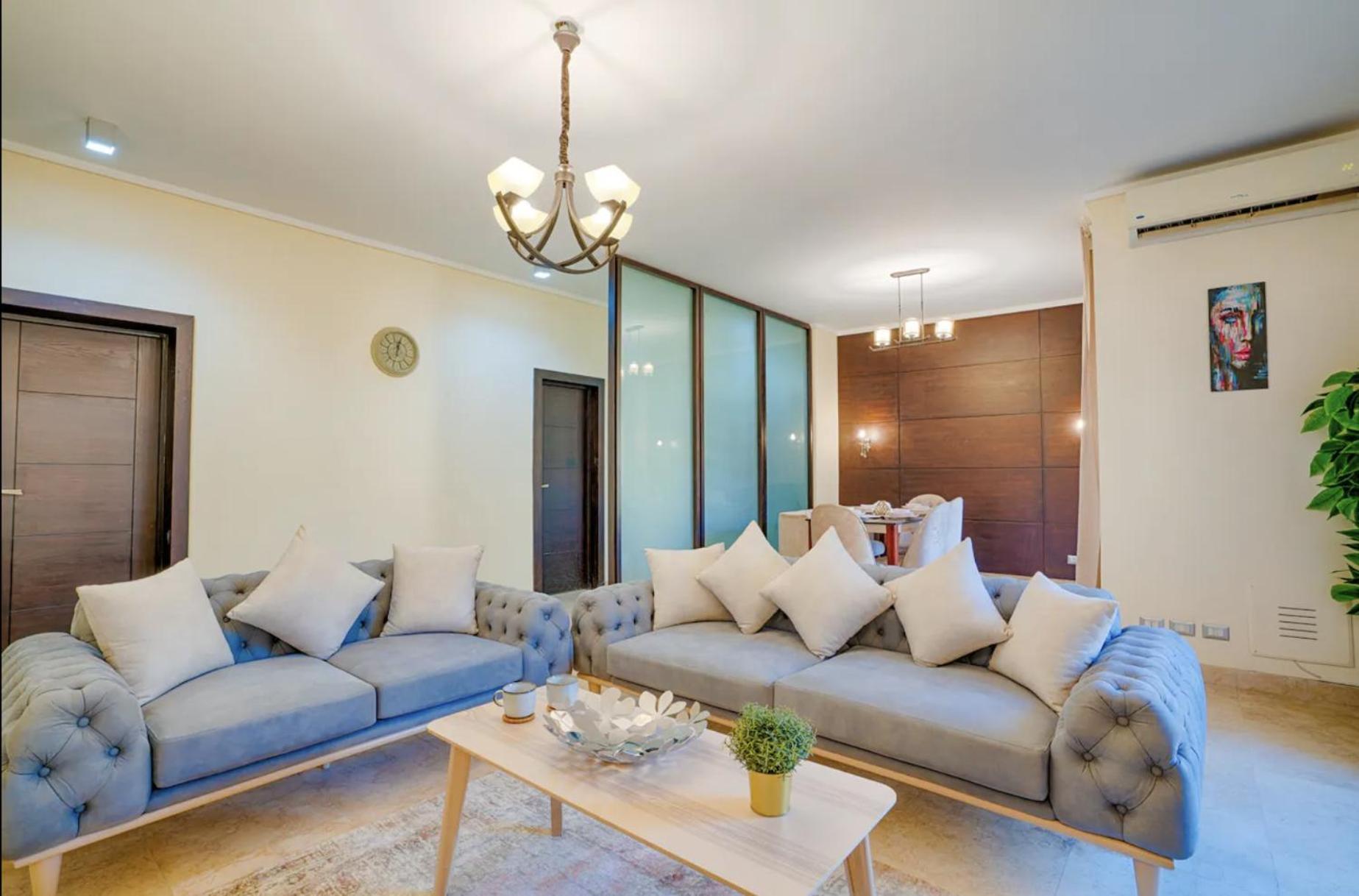 The Suites Near Auc By Elegant Cairo Exterior foto